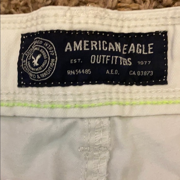 White, Blue, and Gray American Eagle Cargo Shorts! - Picture 3 of 4